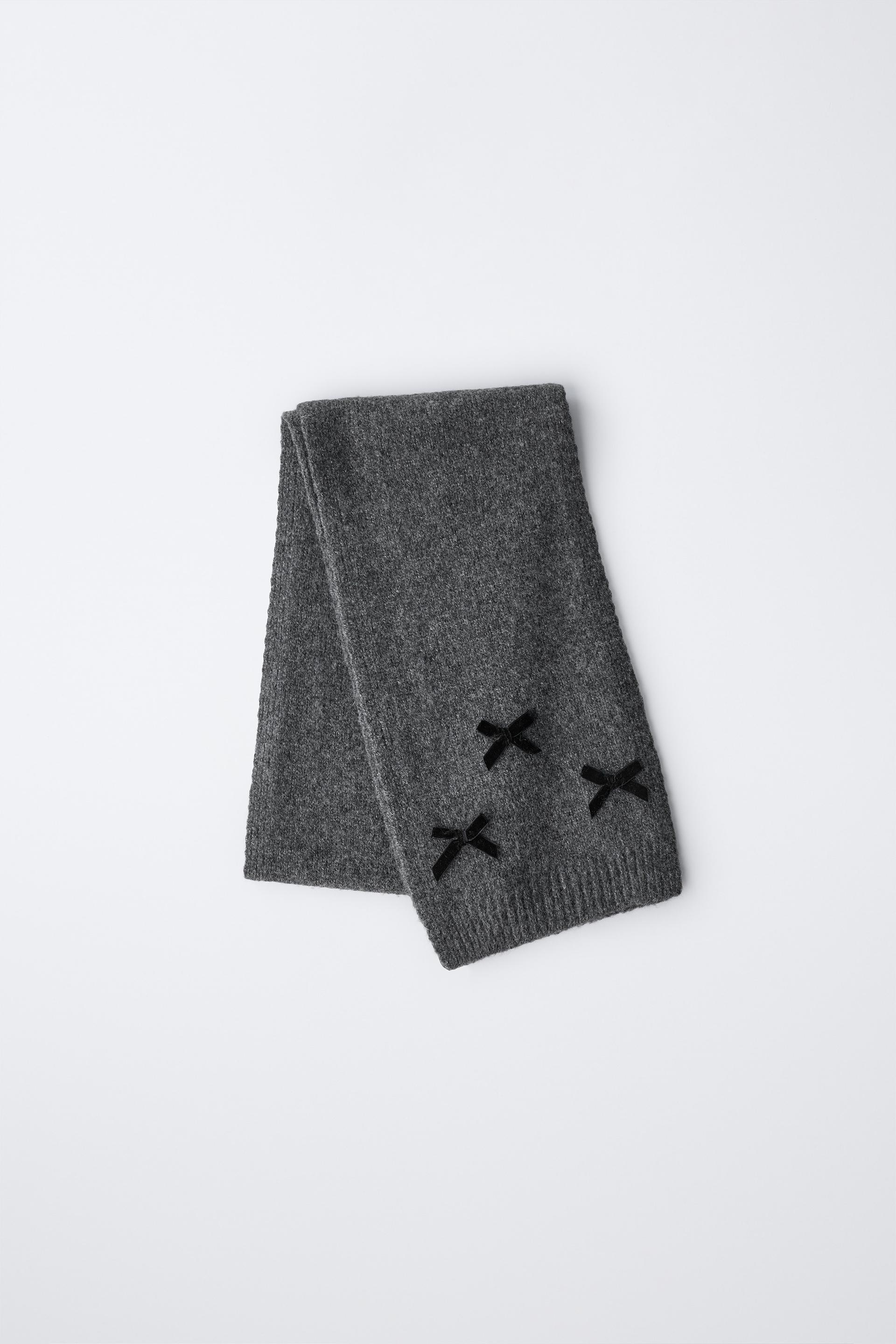 VELVET BOW KNIT SCARF by ZARA