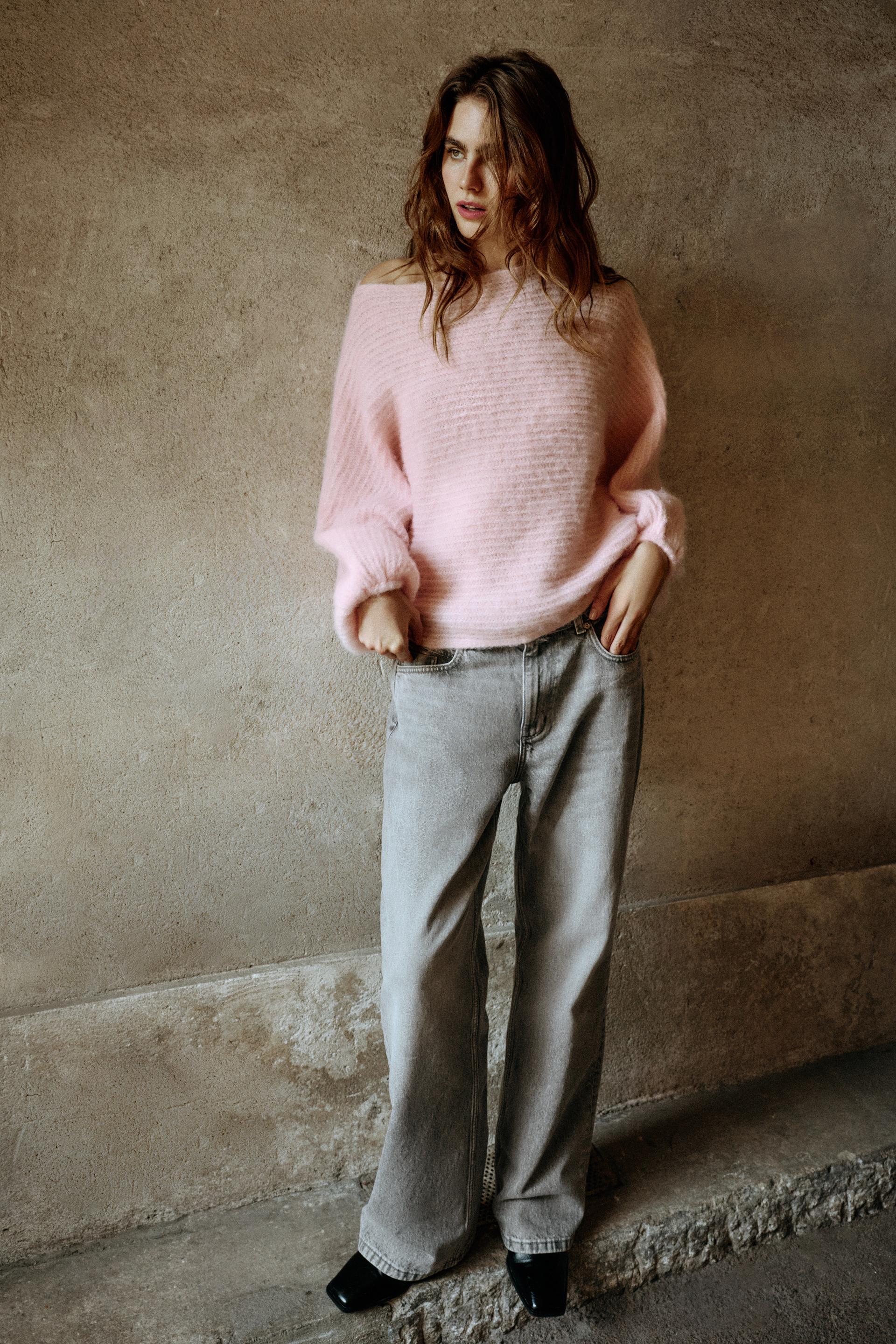 VOLUME SLEEVE SWEATER by ZARA