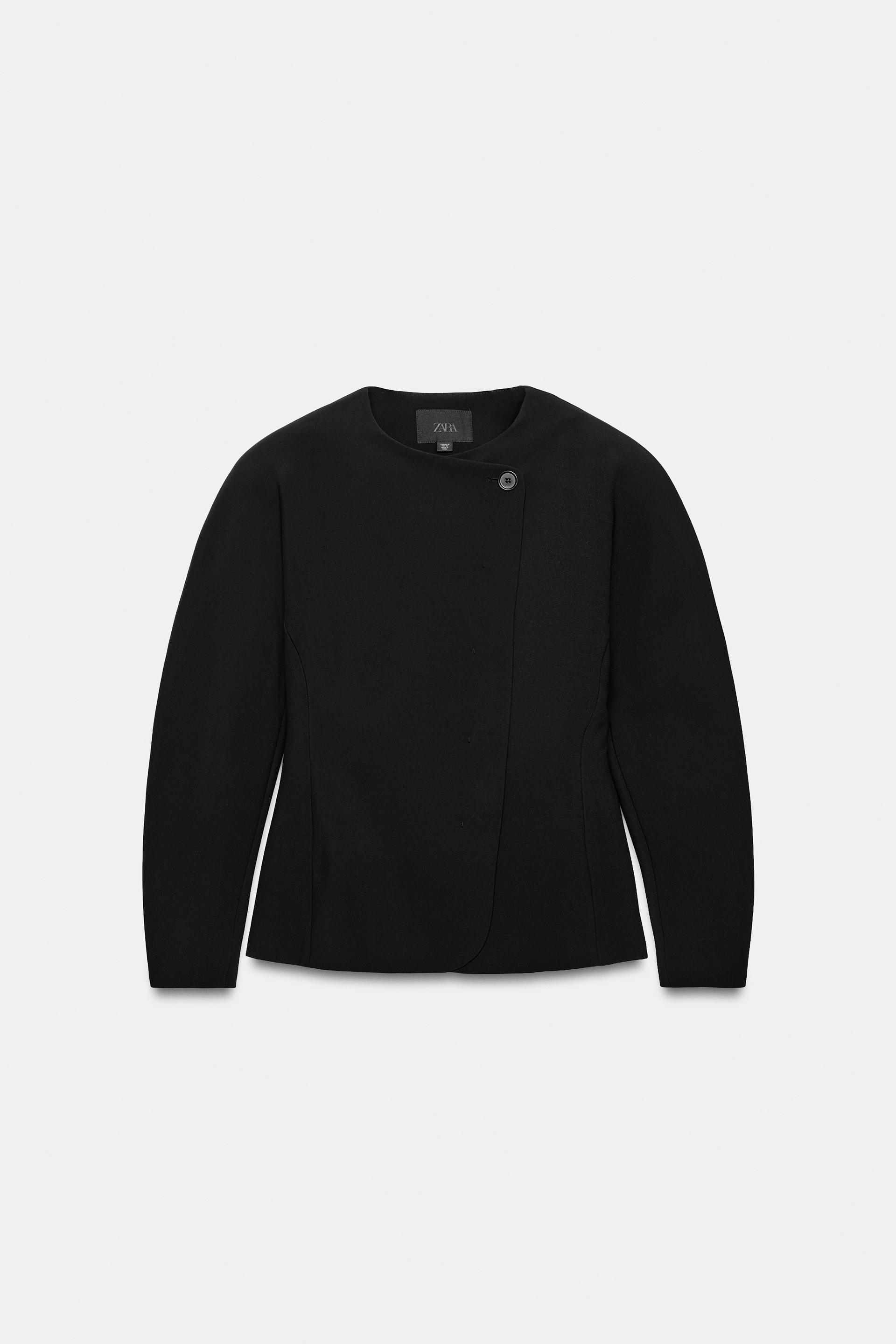 VOLUMINOUS DOUBLE-BREASTED BLAZER by ZARA
