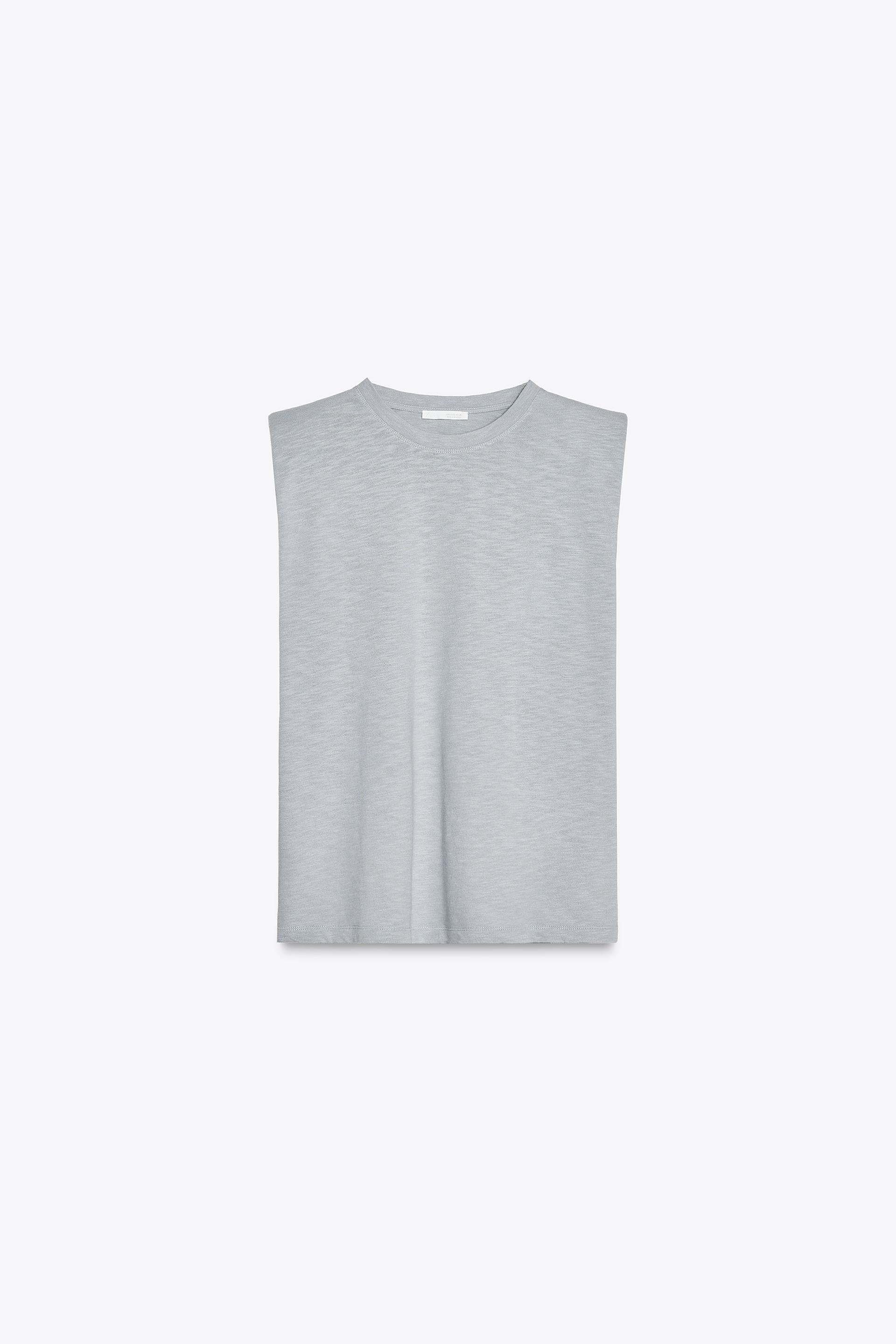 WASHED EFFECT T-SHIRT WITH SHOULDER PADS by ZARA