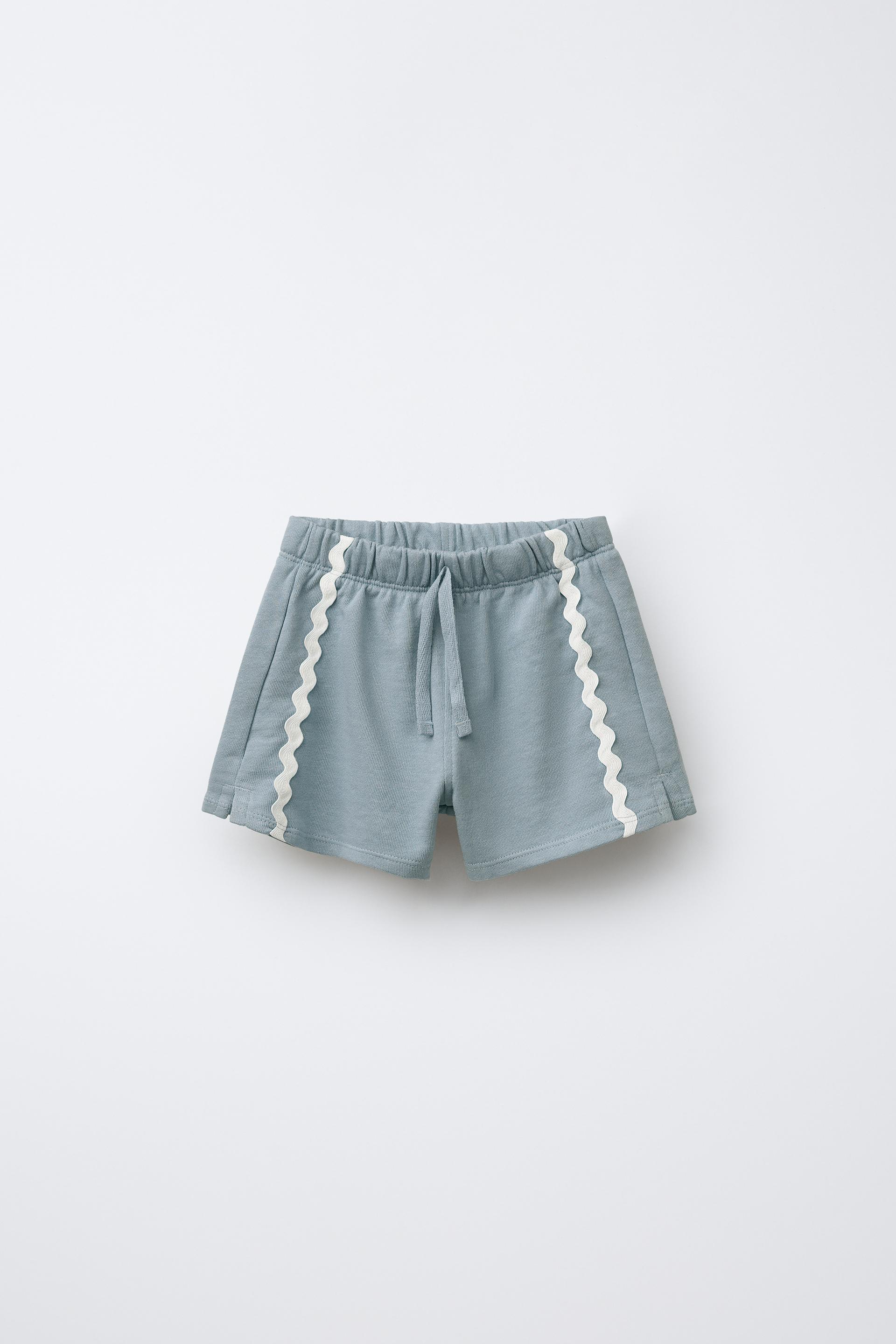 WAVY PLUSH SHORTS by ZARA