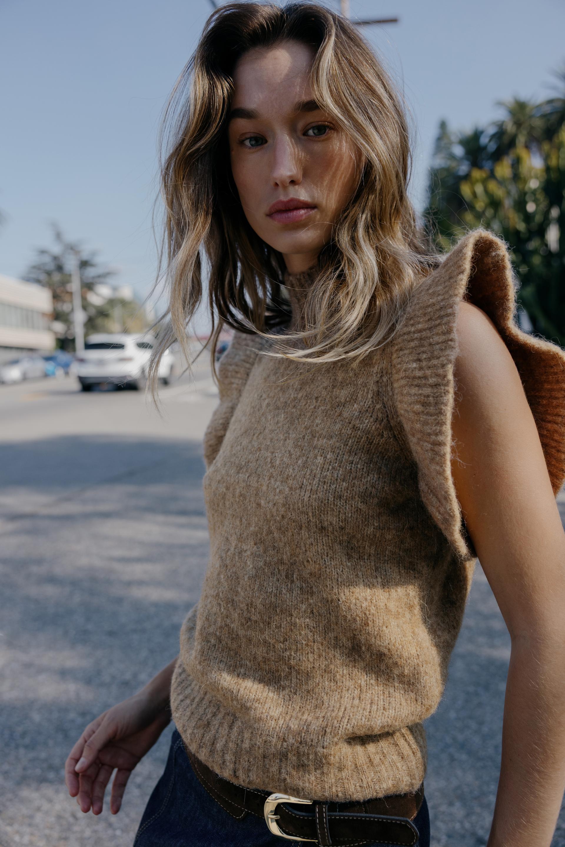 WOOL VEST WITH RUFFLES by ZARA